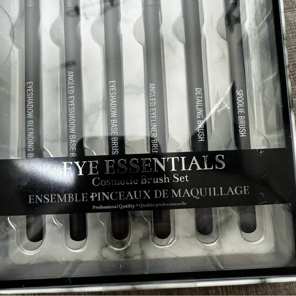 Danielle Creations Eye Essentials Brush Set of 6 NIB